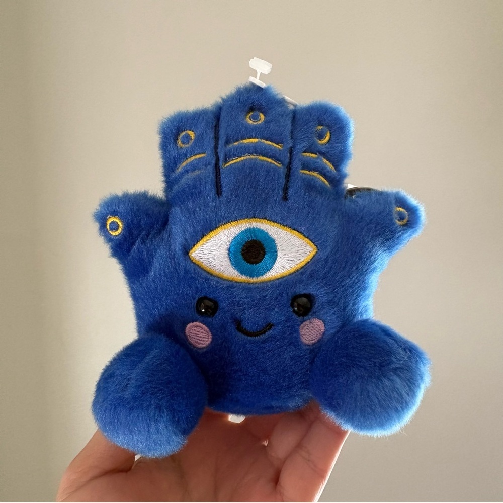 🍃SOLD🍃 Farah Hamsa 5” Palm Pals Plush